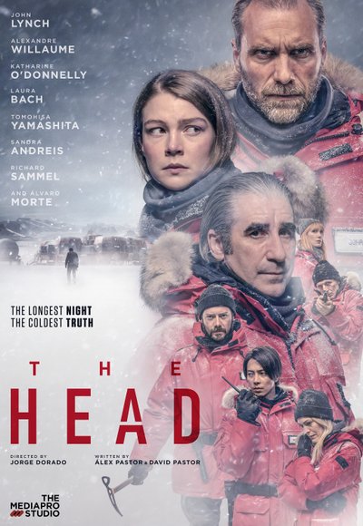 Fragment z Serialu The Head (2020)